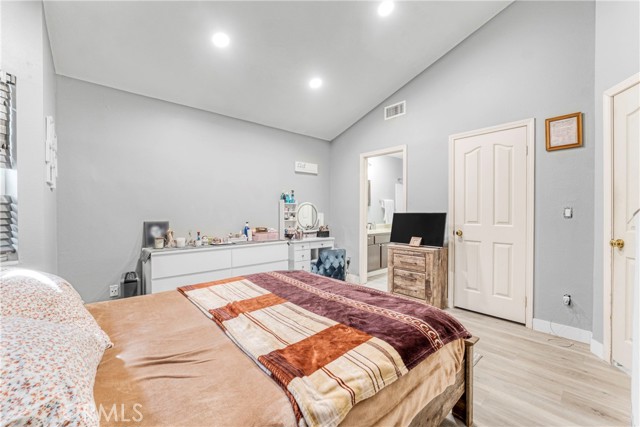 Detail Gallery Image 22 of 26 For 2791 Stearns St #27,  Simi Valley,  CA 93063 - 3 Beds | 2/1 Baths