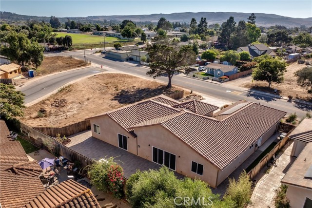 4654 Hummel Drive, Santa Maria CA: https://media.crmls.org/medias/c31f3557-0d5d-47fc-be31-6c2ee0c268fe.jpg