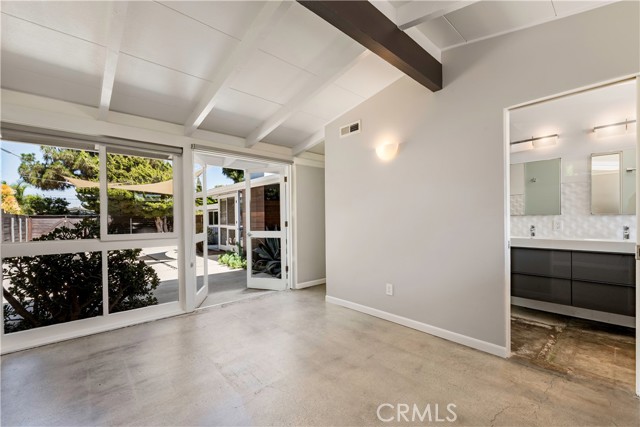 Detail Gallery Image 10 of 31 For 3033 Volk Ave, Long Beach,  CA 90808 - 3 Beds | 2 Baths