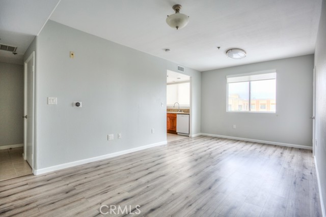 Detail Gallery Image 7 of 41 For 580 W Main #302,  Alhambra,  CA 91801 - 2 Beds | 2 Baths