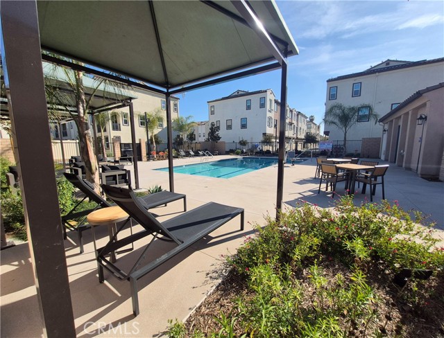 Detail Gallery Image 20 of 24 For 2137 Cumberland, Pomona,  CA 91766 - 4 Beds | 3/1 Baths