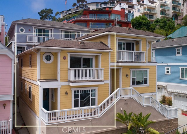 Detail Gallery Image 1 of 1 For 229 Beacon St #B,  Avalon,  CA 90704 - 2 Beds | 2/1 Baths