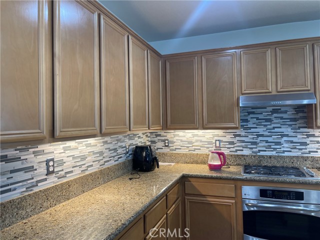 37075 Parkway Drive, Beaumont CA: https://media.crmls.org/medias/c3221fdb-7883-4bec-a899-fcaf27af845c.jpg