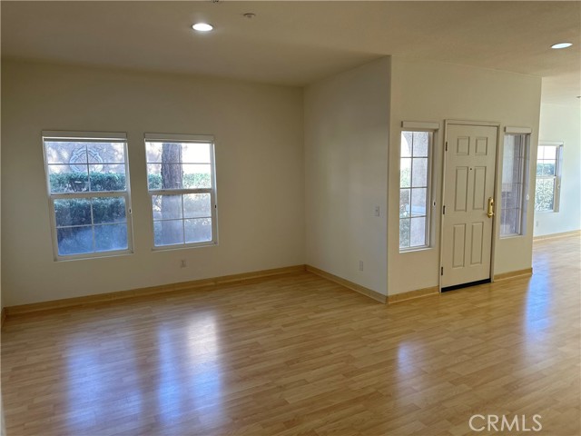 Detail Gallery Image 12 of 28 For 11450 Church St #120,  Rancho Cucamonga,  CA 91730 - 3 Beds | 2/1 Baths