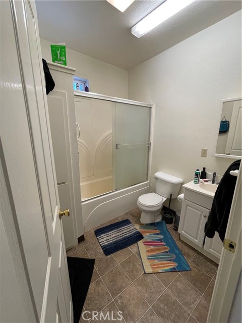 709 W 2nd Street, Chico CA: https://media.crmls.org/medias/c3229d53-4560-4f78-8a03-887839825c4a.jpg