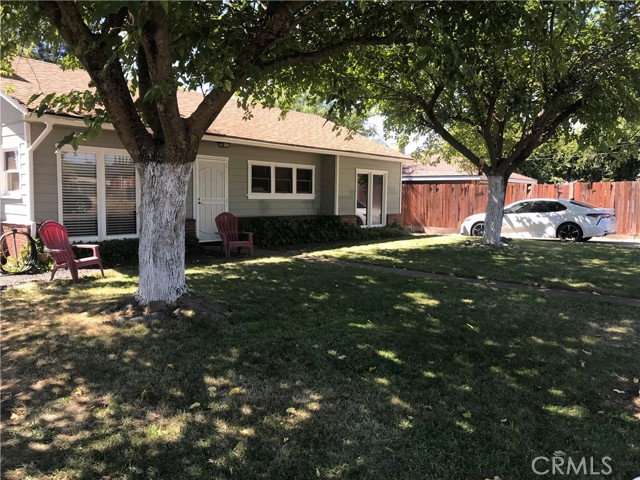 Detail Gallery Image 2 of 29 For 1949 Thermalito Ave, Oroville,  CA 95965 - 2 Beds | 1 Baths