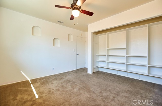 Detail Gallery Image 17 of 24 For 6934 Rogers Ln, San Bernardino,  CA 92404 - 4 Beds | 2 Baths