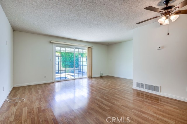 Detail Gallery Image 3 of 26 For 12100 Montecito Rd #49,  Los Alamitos,  CA 90720 - 3 Beds | 1/1 Baths