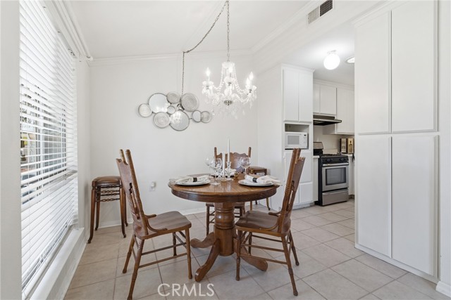 2 Bed Home for Sale in Newhall, California