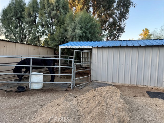 6465 Archer, Jurupa Valley CA: https://media.crmls.org/medias/c3253dfb-3d75-4cc7-ab40-cc96868bf261.jpg