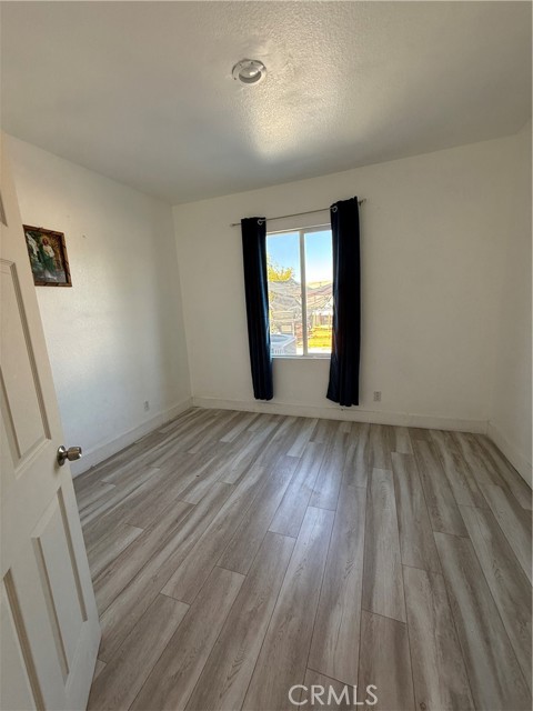 Detail Gallery Image 26 of 44 For 15974 Golden Meadow Ln, Victorville,  CA 92394 - 3 Beds | 2/1 Baths