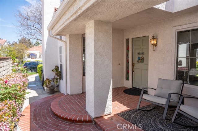 Detail Gallery Image 2 of 25 For 25875 Bellis Dr, Valencia,  CA 91355 - 3 Beds | 2 Baths