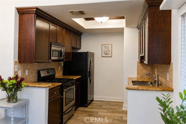 2 Bed Home for Sale in Studio City, California