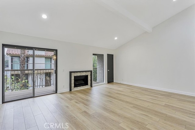 23467 Park Sorrento, Calabasas CA: https://media.crmls.org/medias/c32620a7-b1b2-409a-829e-c0fd68306ba3.jpg