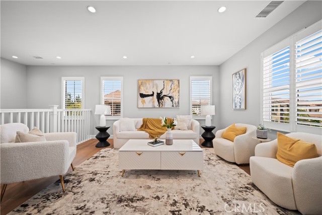 Detail Gallery Image 17 of 55 For 100 Henderson, Irvine,  CA 92620 - 4 Beds | 4/1 Baths