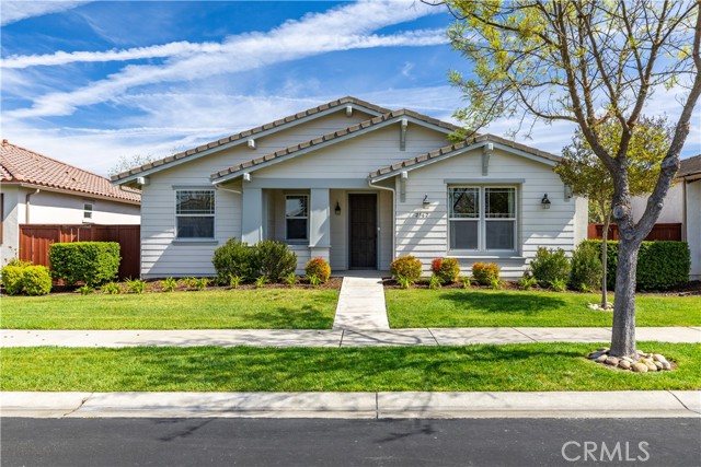 Detail Gallery Image 2 of 34 For 2562 Alameda Dr, Paso Robles,  CA 93446 - 2 Beds | 2 Baths