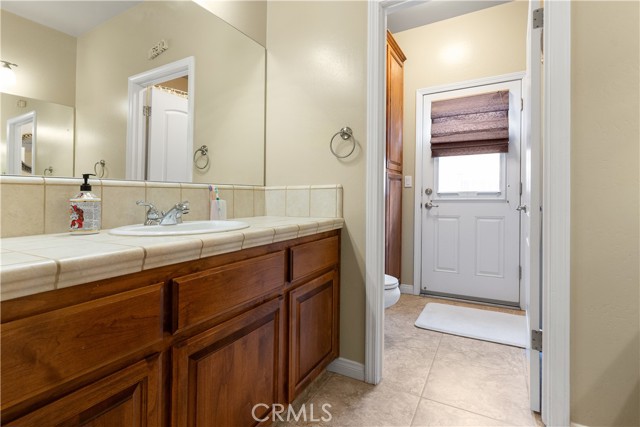 Detail Gallery Image 14 of 29 For 12508 Montbatten Pl, Bakersfield,  CA 93312 - 4 Beds | 2/1 Baths