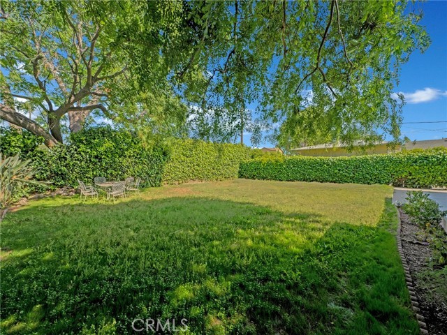 Detail Gallery Image 20 of 22 For 10050 Gloria Ave, Granada Hills,  CA 91343 - 3 Beds | 2/1 Baths