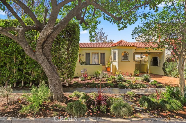 Detail Gallery Image 2 of 39 For 1619 S Curson, Los Angeles,  CA 90019 - 3 Beds | 2 Baths