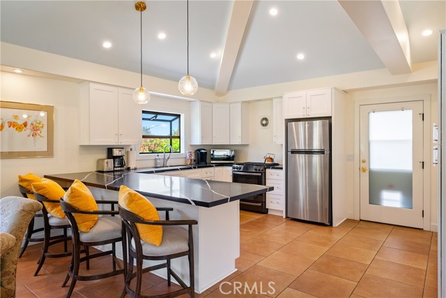 Detail Gallery Image 11 of 65 For 204 18th St, Paso Robles,  CA 93446 - 5 Beds | 4 Baths