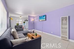 Detail Gallery Image 4 of 22 For 38514 Frontier Ave, Palmdale,  CA 93550 - 3 Beds | 1/1 Baths