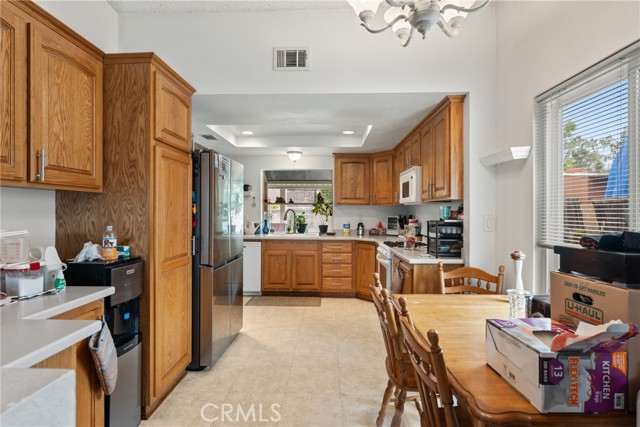 757 Yuma Court, San Dimas CA: https://media.crmls.org/medias/c32a3f88-62b8-49e3-ad17-c581b1e3fa27.jpg