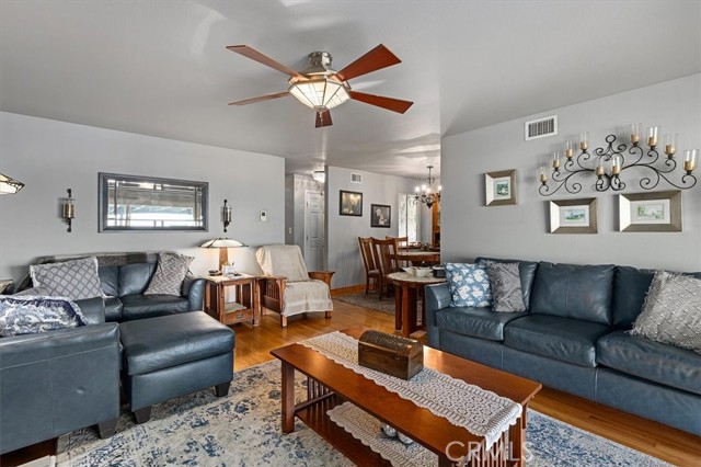 Detail Gallery Image 8 of 42 For 6096 Crawford St, San Diego,  CA 92120 - 4 Beds | 3 Baths