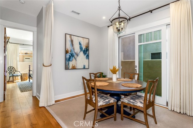 Detail Gallery Image 14 of 33 For 162 Pomona Ave, Long Beach,  CA 90803 - 2 Beds | 2 Baths