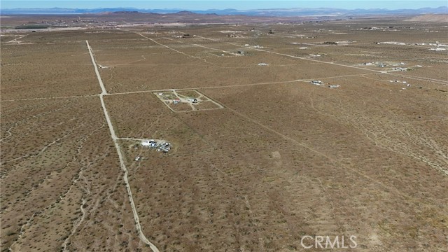 Detail Gallery Image 4 of 12 For 707 Piccolo Dr, Helendale,  CA 92342 - – Beds | – Baths