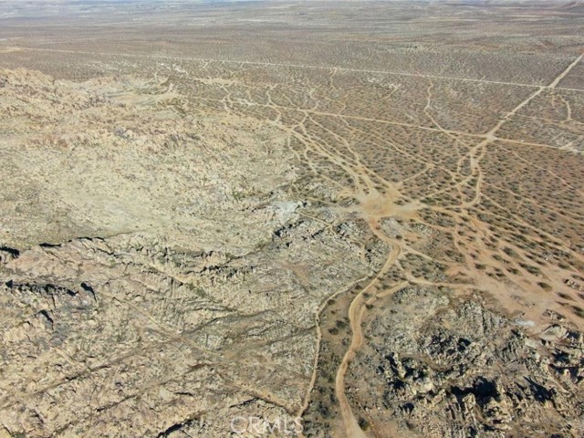 Detail Gallery Image 11 of 13 For 19011 Kensington St, Apple Valley,  CA 92307 - – Beds | – Baths