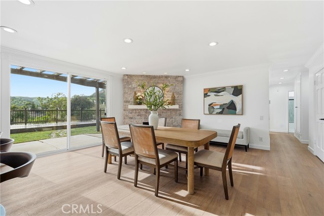 Detail Gallery Image 4 of 62 For 24308 Highlander Rd, West Hills,  CA 91307 - 3 Beds | 2 Baths