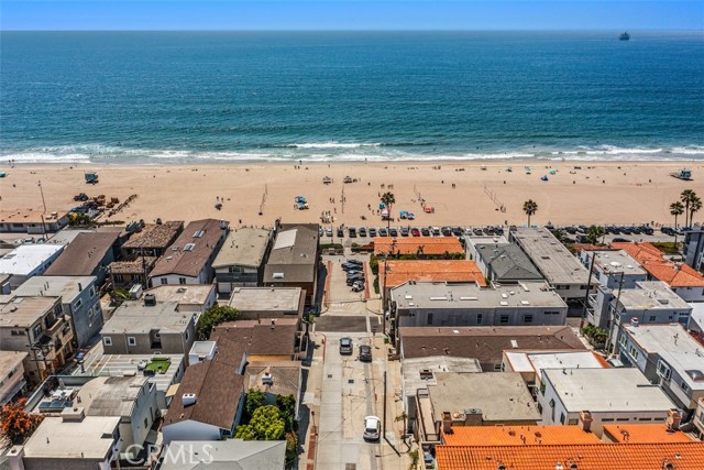 Detail Gallery Image 29 of 44 For 125 38th St, Manhattan Beach,  CA 90266 - 3 Beds | 3 Baths