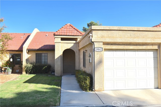 Detail Gallery Image 3 of 22 For 19042 Cedar Dr, Apple Valley,  CA 92308 - 2 Beds | 2 Baths