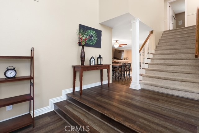 Detail Gallery Image 5 of 39 For 28375 Patricia Hill, Canyon Country,  CA 91387 - 5 Beds | 2/1 Baths