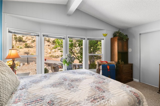 35109 Highway 79, Warner Springs CA: https://media.crmls.org/medias/c32cf2c1-2158-4e20-ab23-d5b6dac729df.jpg
