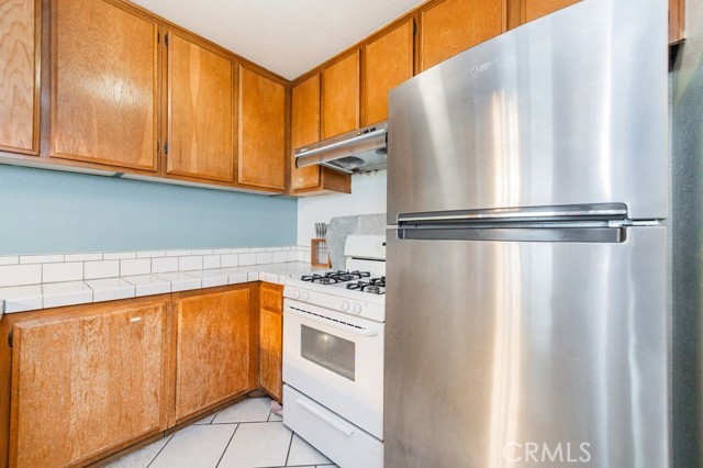 Detail Gallery Image 13 of 20 For 7 Town and Country Rd, Phillips Ranch,  CA 91766 - 2 Beds | 2 Baths