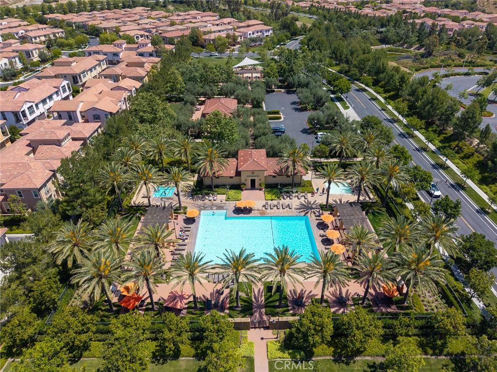 https://media.crmls.org/medias/c32dafce-6660-4db1-b6f1-02d85ca9d074.jpg?preset=X-Large