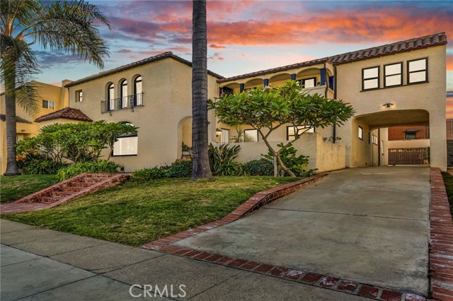 Detail Gallery Image 2 of 31 For 933 S Sycamore Ave, Los Angeles,  CA 90036 - 4 Beds | 2/2 Baths