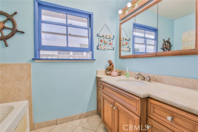Detail Gallery Image 14 of 23 For 10246 Julius, Downey,  CA 90241 - 4 Beds | 2 Baths
