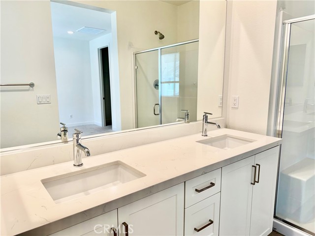 Detail Gallery Image 9 of 24 For 4230 S Hollyhock Paseo #80,  Ontario,  CA 91761 - 3 Beds | 2/1 Baths