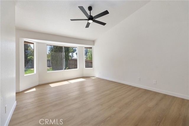 24185 Rimview Road, Moreno Valley CA: https://media.crmls.org/medias/c32f55e2-ab83-4eca-9044-36984e76c188.jpg