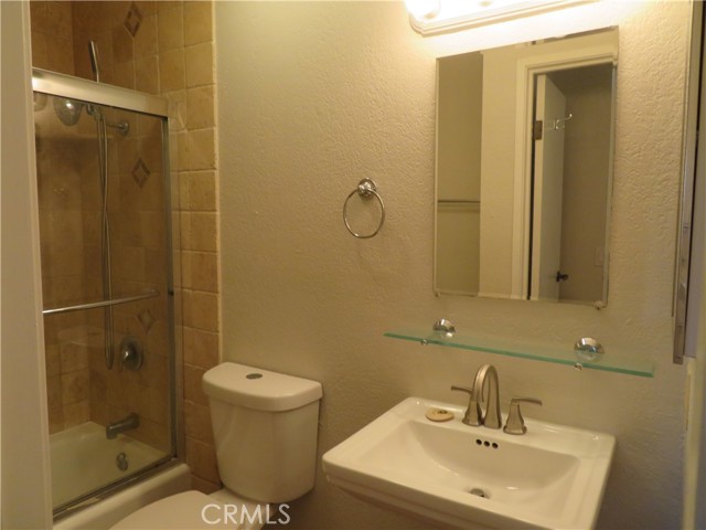 Detail Gallery Image 13 of 29 For 2857 N Los Felices Rd #106,  Palm Springs,  CA 92262 - 1 Beds | 1 Baths
