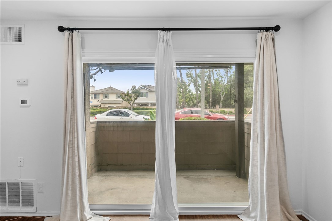 Detail Gallery Image 16 of 26 For 6351 Riverside Dr #U5,  Chino,  CA 91710 - 1 Beds | 1 Baths