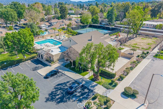 Detail Gallery Image 53 of 59 For 24430 Nicklaus Dr #L2,  Valencia,  CA 91355 - 3 Beds | 3 Baths