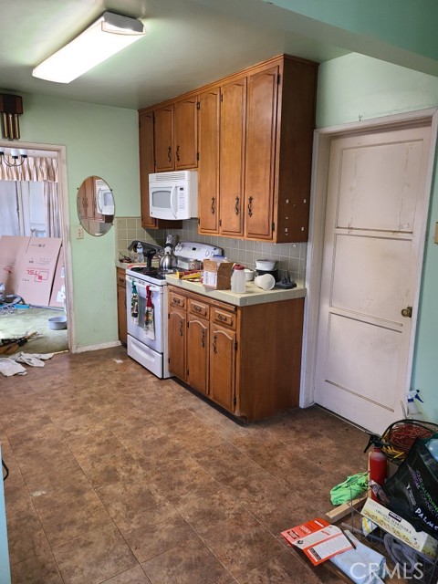 Detail Gallery Image 5 of 12 For 10655 Mountain View, Redlands,  CA 92373 - 3 Beds | 1 Baths