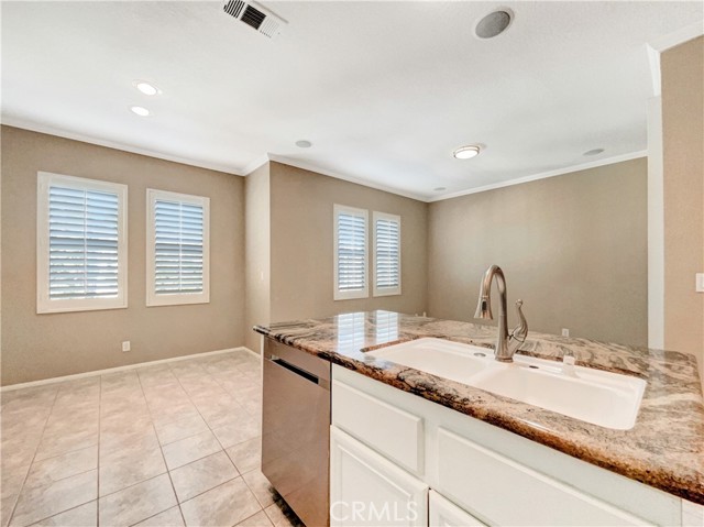 Detail Gallery Image 10 of 25 For 26833 Shorebreak Ln #32,  Valencia,  CA 91355 - 3 Beds | 2/1 Baths