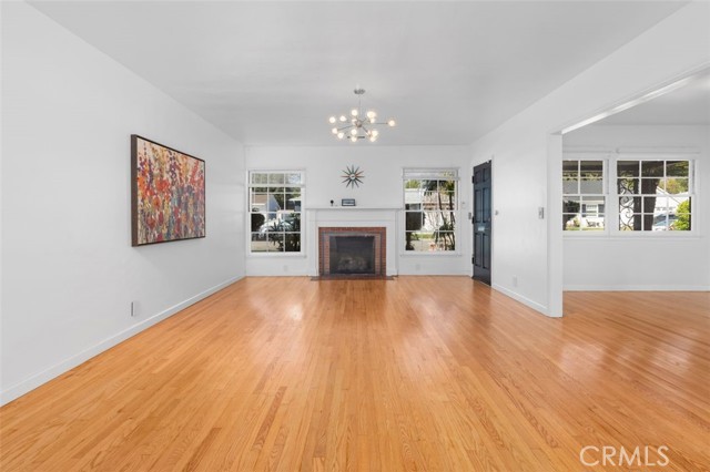 Detail Gallery Image 13 of 37 For 738 Stonehurst Dr, Altadena,  CA 91001 - 2 Beds | 1 Baths