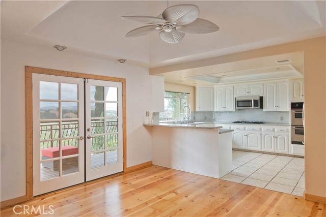 4389 San Blas Avenue, Woodland Hills CA: https://media.crmls.org/medias/c332455e-7141-4f85-815d-e9ba86969978.jpg