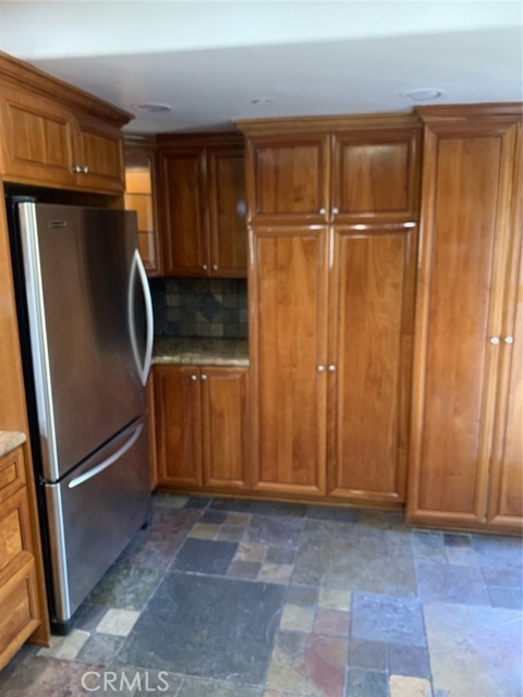 Detail Gallery Image 17 of 44 For 1718 Cleveland Rd, Glendale,  CA 91202 - 3 Beds | 3 Baths