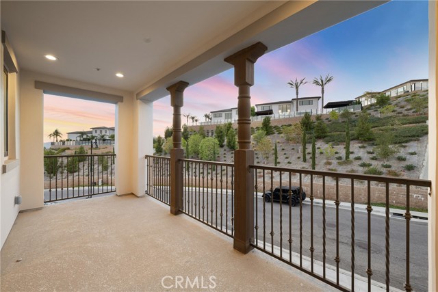 20436 W Liverpool Way, Porter Ranch CA: https://media.crmls.org/medias/c333ee7f-4310-437f-a29b-d8cf0d78a931.jpg